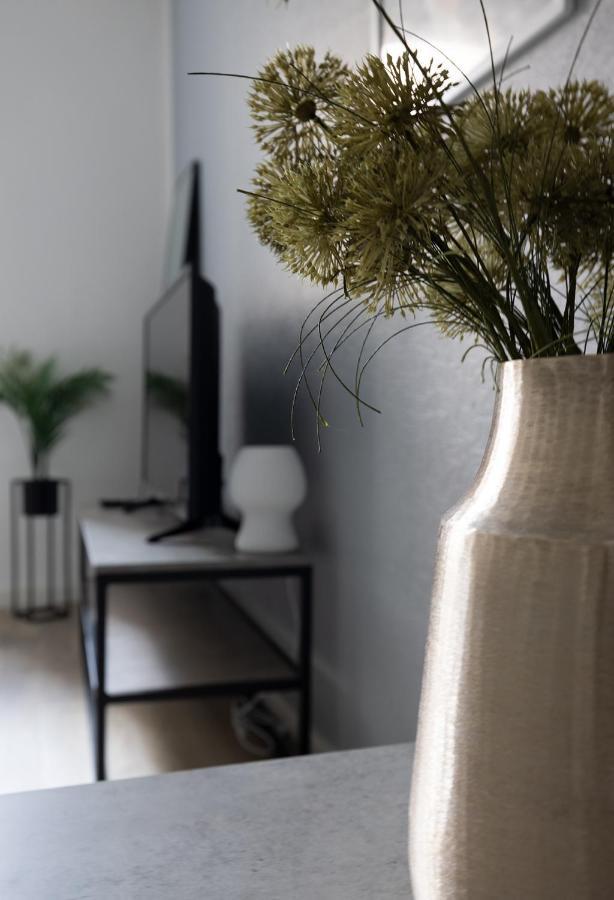 2Ndhomes Cozy, Modern Courtyard Home With Great Location 헬싱키 외부 사진